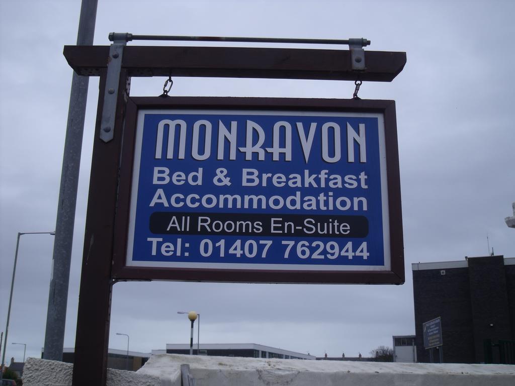 Monravon Guest House Holyhead Buitenkant foto